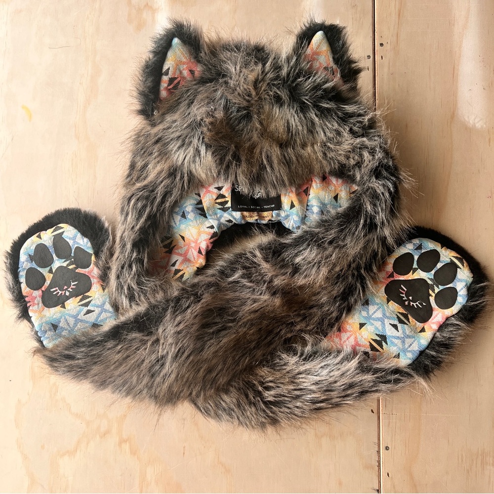 Spirithoods Grey Wolf Collector Edition (sold out)